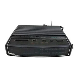 RCA Dual Alarm Clock Am FM Radio RP-3651B Nite-Glo Display Green Led Readout VTG